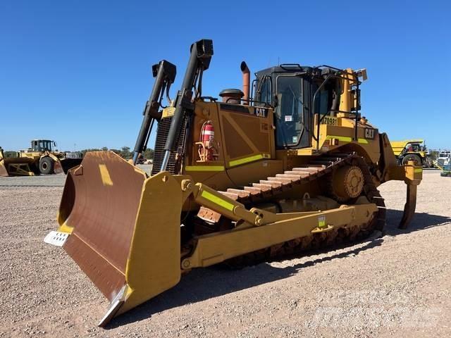 CAT D8T Telaketjupuskutraktorit