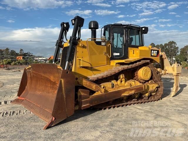 CAT D8T Telaketjupuskutraktorit