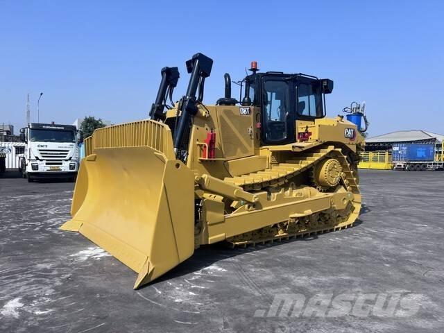 CAT D8T Telaketjupuskutraktorit