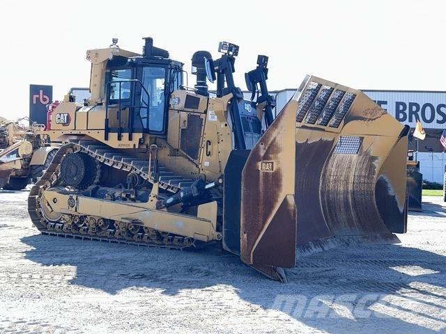 CAT D9 Telaketjupuskutraktorit