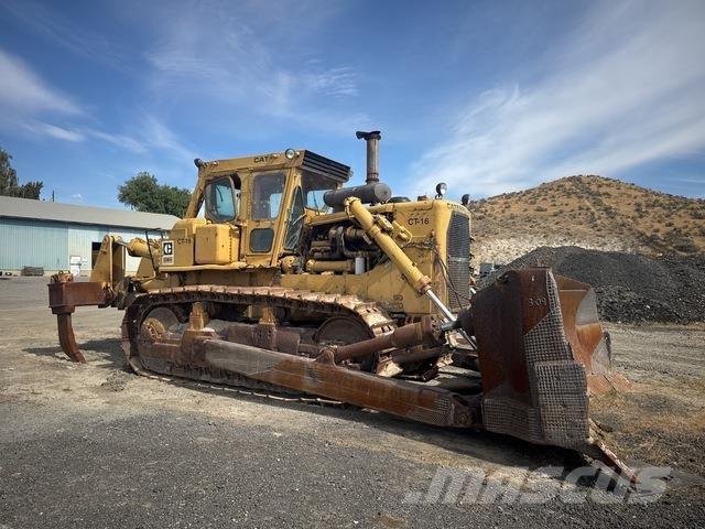 CAT D9H Telaketjupuskutraktorit