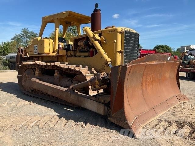 CAT D9H Telaketjupuskutraktorit