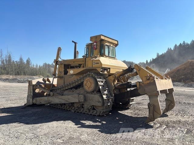 CAT D9L Telaketjupuskutraktorit