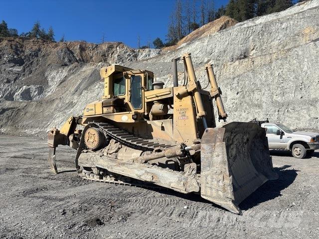 CAT D9L Telaketjupuskutraktorit