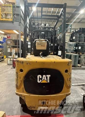 CAT E8000 Sähkötrukit