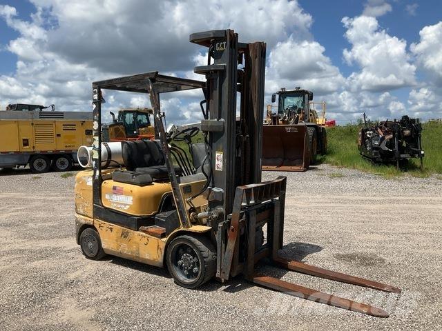 CAT GC30K Muut haarukkatrukit