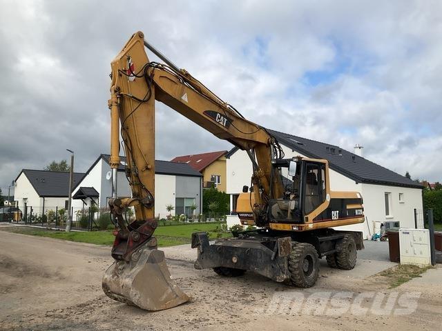 CAT M320 Pyöräkaivukoneet