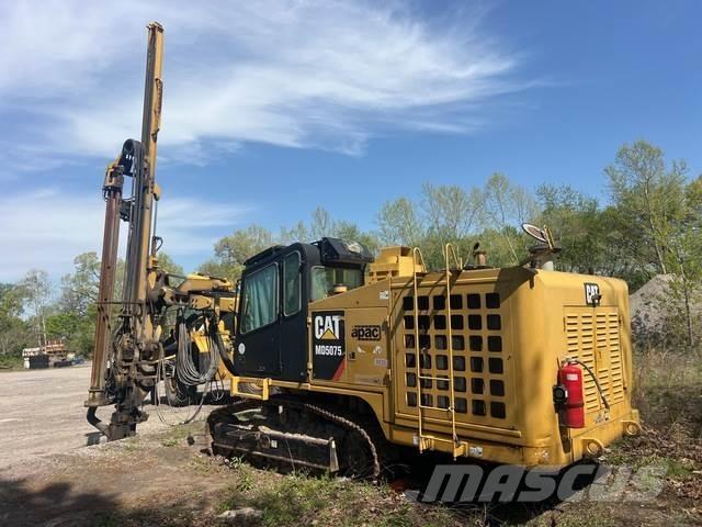 CAT MD5075 Avolouhintaporauslaitteet