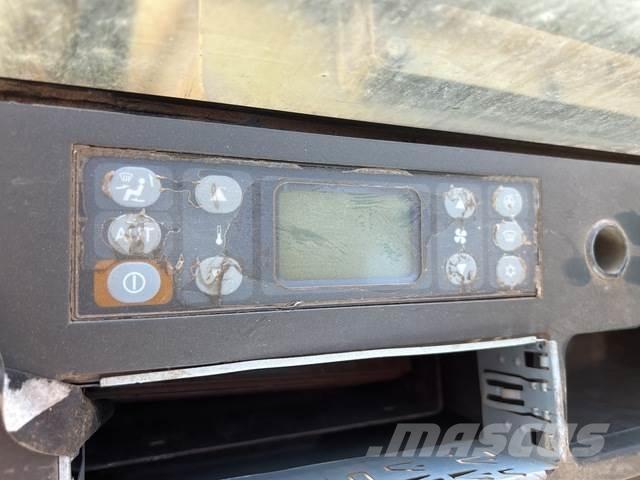 CAT MD5150C Avolouhintaporauslaitteet