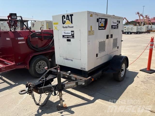 CAT XQ30-8 Dieselgeneraattorit