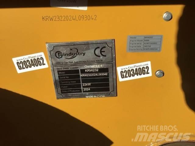 CFG KRW232 Liukuohjatut kuormaajat