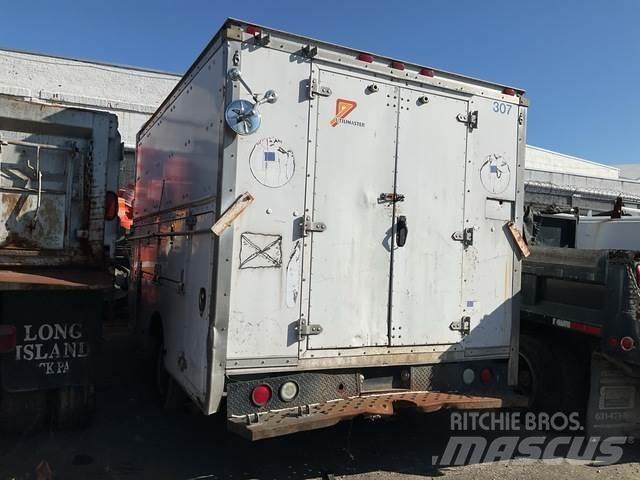 Chevrolet 3500 Pakettiautot