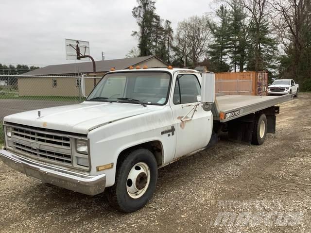 Chevrolet R30 Hinausautot