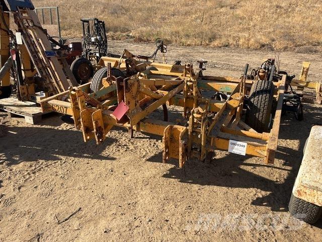  Chisel Plow Muut koneet