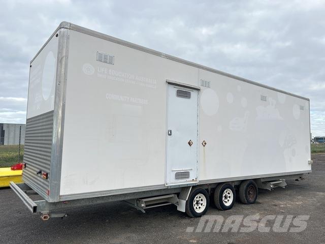  Custom Built Teräsrunkorakennukset