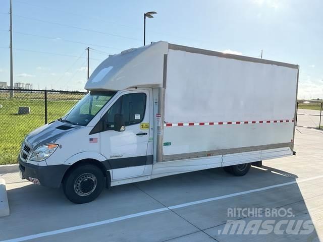 Dodge 3500 Umpikorikuorma-autot