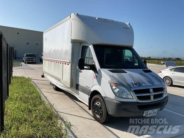 Dodge 3500 Umpikorikuorma-autot