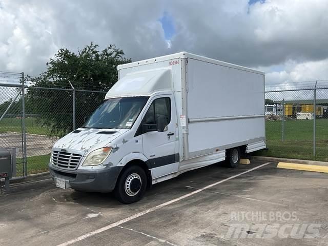 Dodge Sprinter Pakettiautot