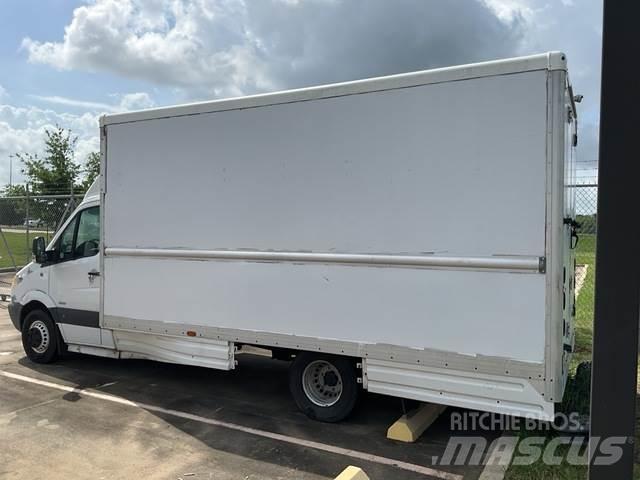 Dodge Sprinter Pakettiautot