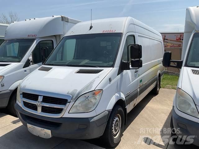 Dodge Sprinter Pakettiautot