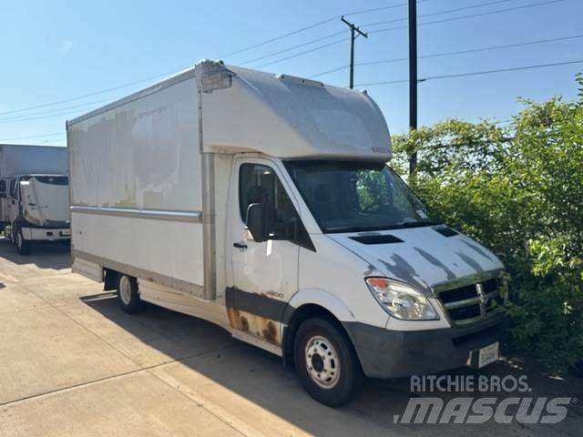 Dodge Sprinter Pakettiautot
