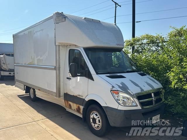Dodge Sprinter Pakettiautot