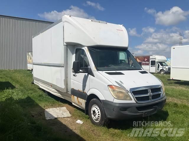 Dodge Sprinter Pakettiautot