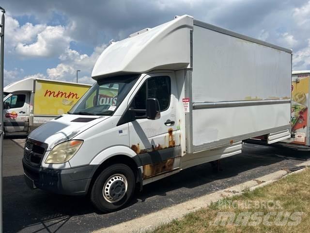 Dodge Sprinter Pakettiautot