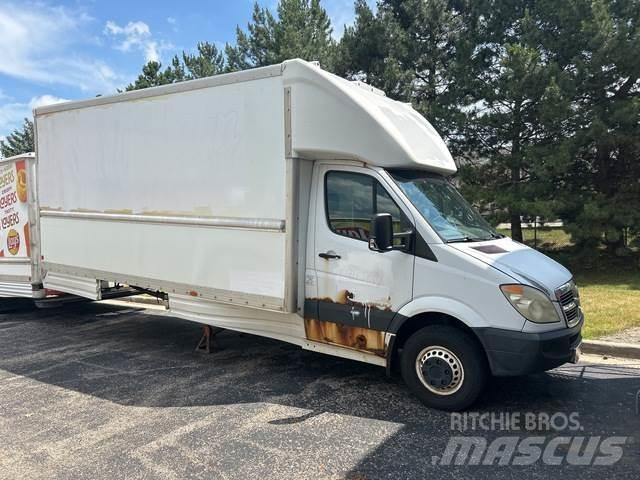 Dodge Sprinter Pakettiautot