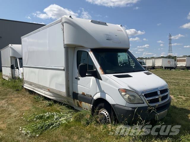 Dodge Sprinter Pakettiautot