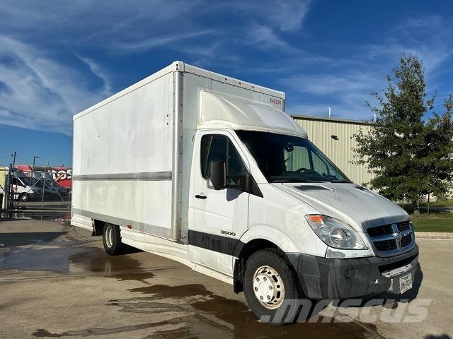 Dodge Sprinter Pakettiautot