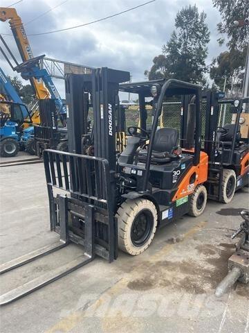 Doosan D30S7 Muut haarukkatrukit