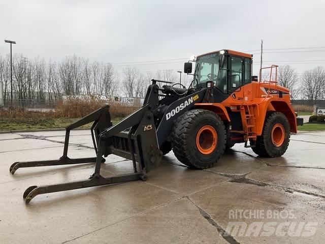 Doosan DL300-5 Pyöräkuormaajat