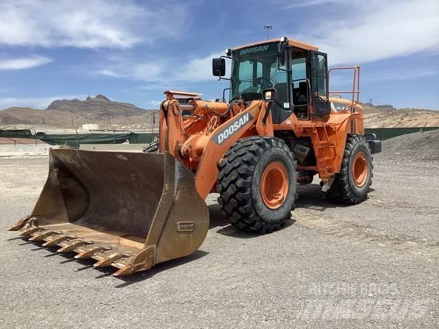 Doosan DL300-5 Pyöräkuormaajat