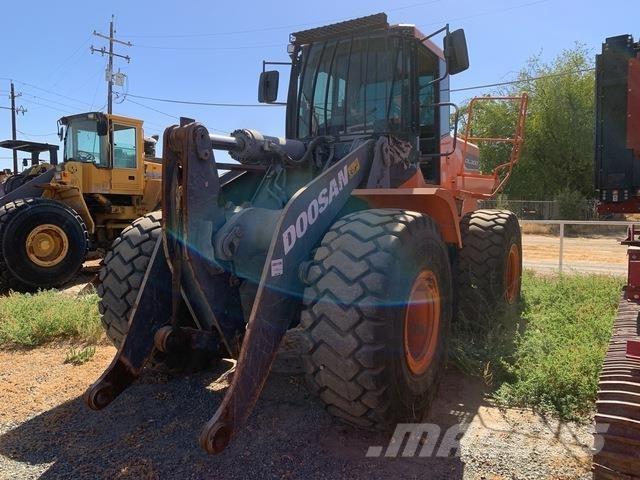 Doosan DL300-5 Pyöräkuormaajat