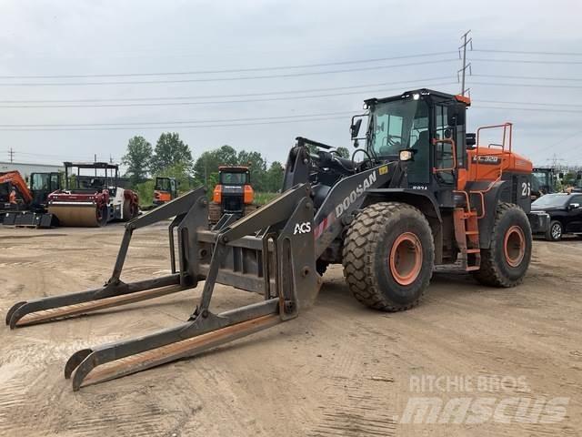 Doosan DL320-7 Pyöräkuormaajat