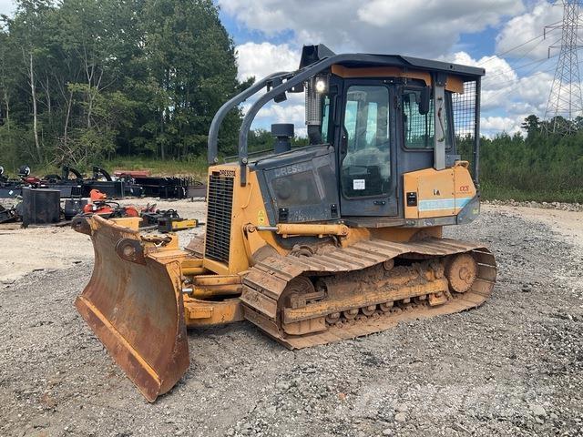 Dressta TD-8S Telaketjupuskutraktorit