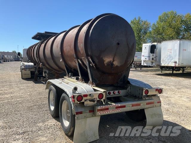 Etnyre  MTV (Material transport vehicle)