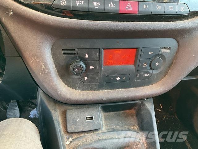 Fiat Doblo Henkilöautot