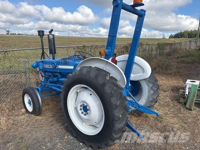 Ford 2000 Traktorit
