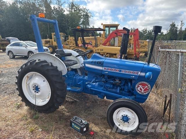 Ford 2000 Traktorit