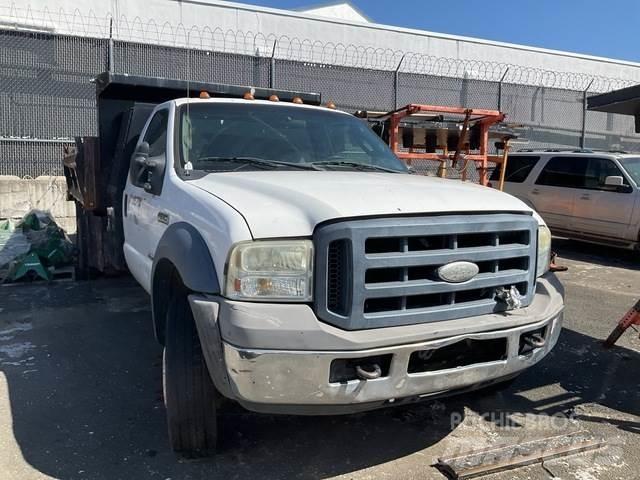 Ford 550 Sora- ja kippiautot