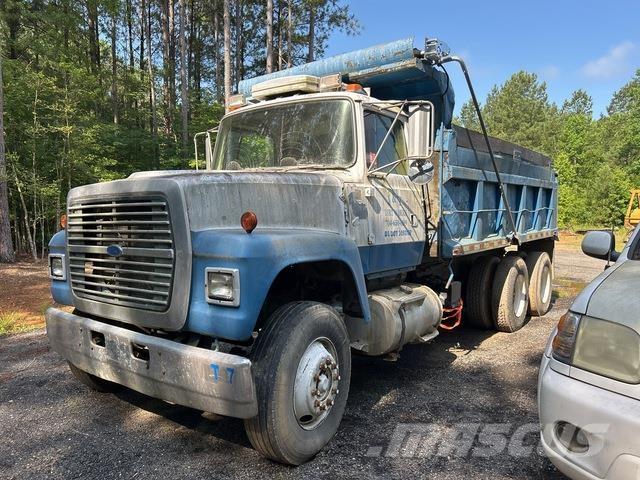 Ford 8000 Sora- ja kippiautot