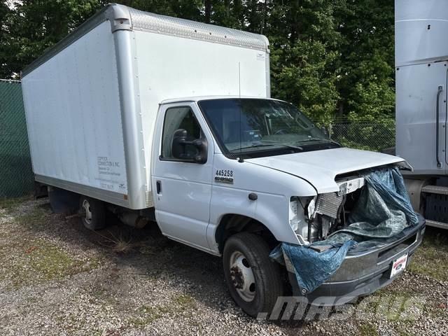 Ford E-350 Umpikorikuorma-autot