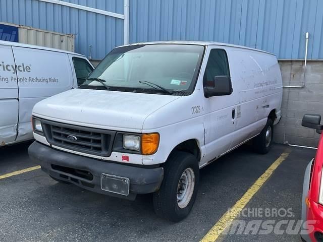 Ford E 350 Pakettiautot