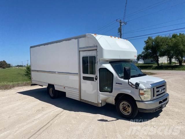 Ford E-350 Jakeluautot