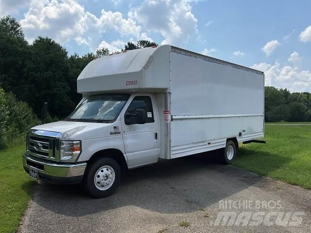 Ford E-350 Jakeluautot