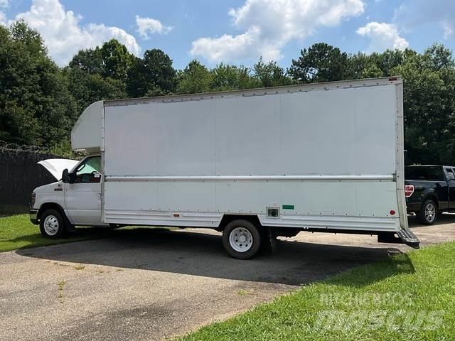 Ford E-350 Jakeluautot