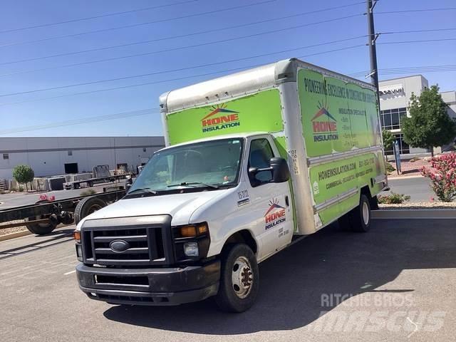 Ford E-350 Umpikorikuorma-autot