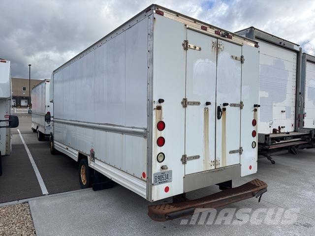 Ford E-350 Umpikorikuorma-autot